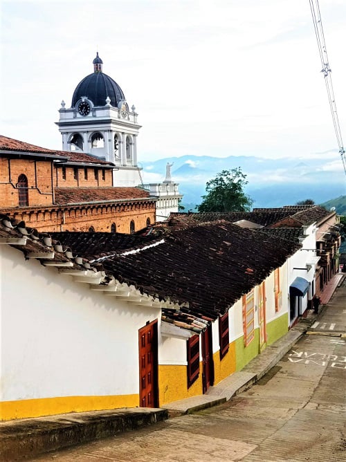 tour a titiribí
